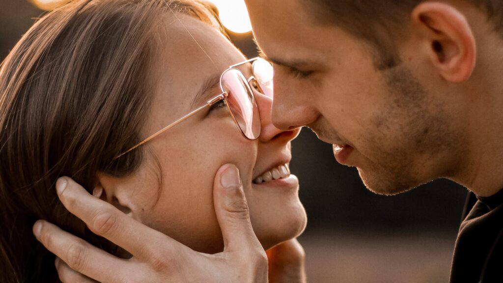 Close-up van een koppel - portretfotografie door Chabelie Fotografie in Sint-Truiden